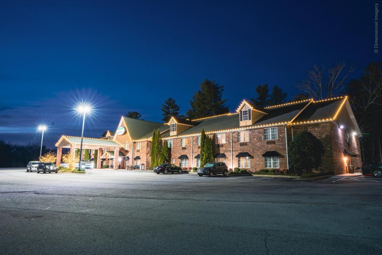 Mountain Inn & Suites Flat Rock Dış mekan fotoğraf